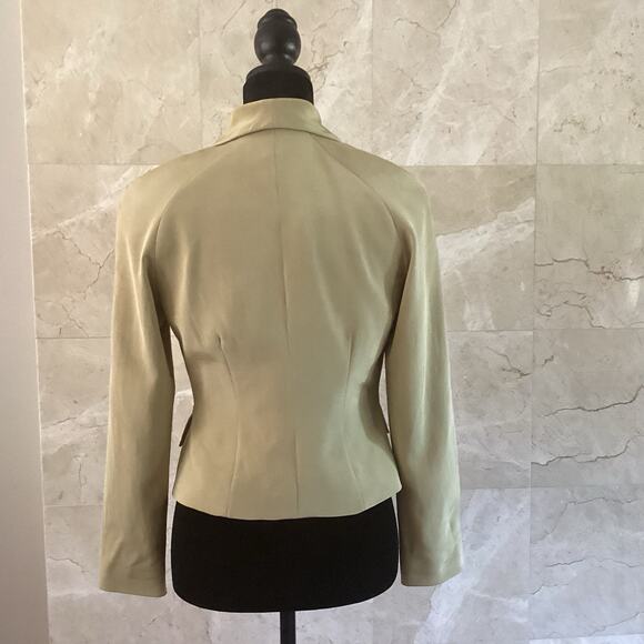 Emanuel Ungaro Women’s Vintage Silk Blazer 4P Sage, Shoulder Pad, Classic Fall - Picture 5 of 12